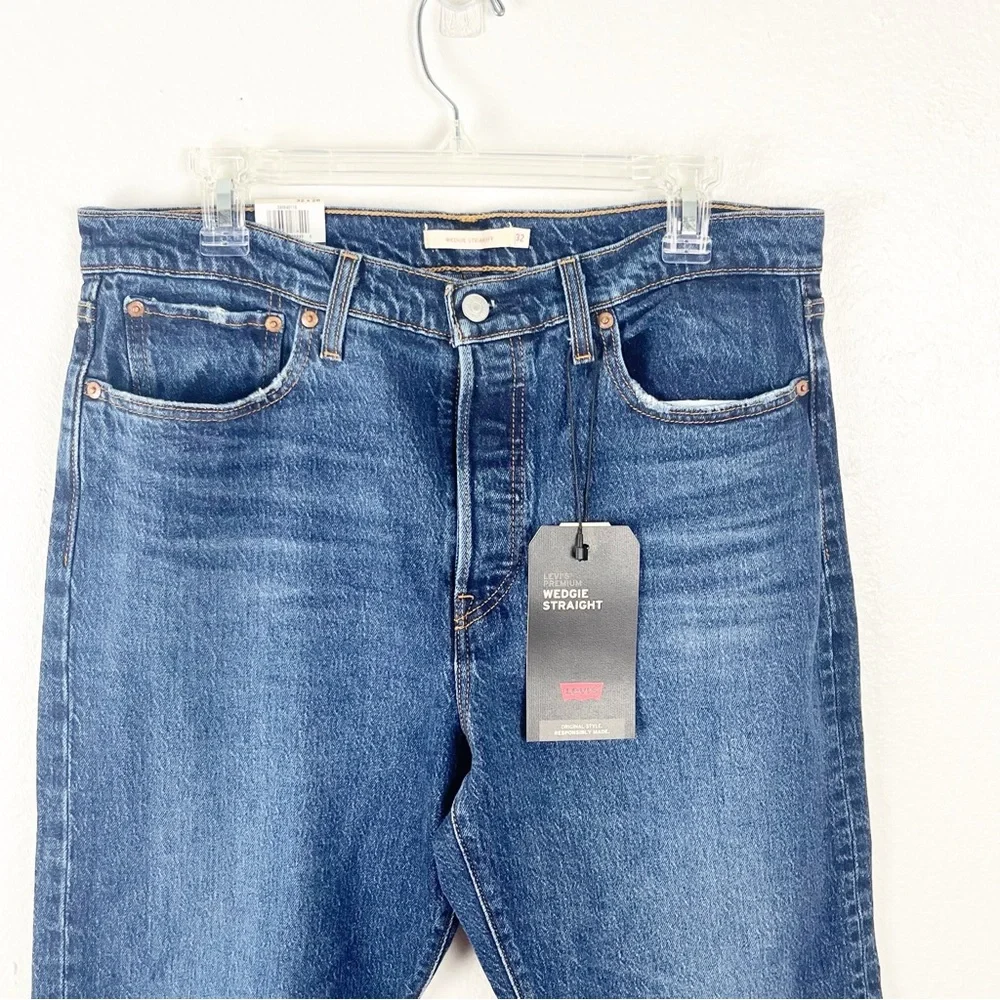 LEVI’S High Rise Button Fly Wedgie Straight Premium Denim Blue Jeans, Size 32 - Picture 13 of 16